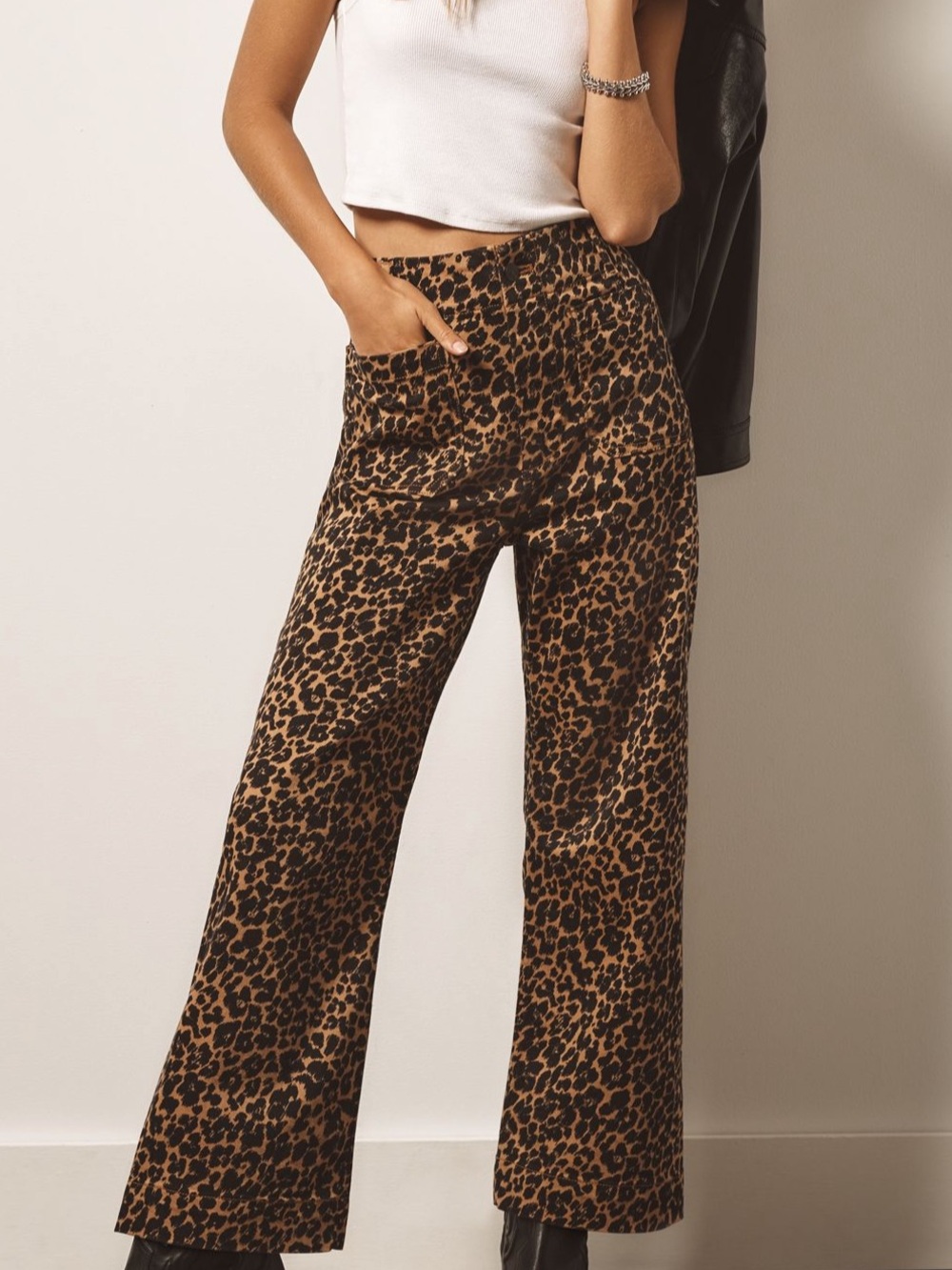 The Colette Crop High-Rise Wide-Leg Jeans by Maeve size 32 leopard print